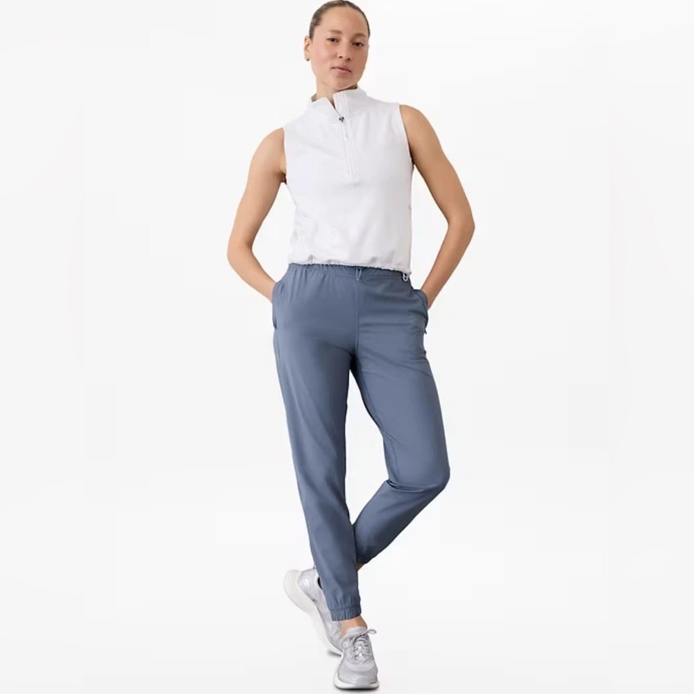 Athleta Crosstrain High Rise Pant Size 16 Gray Elastic Waist-Pockets-